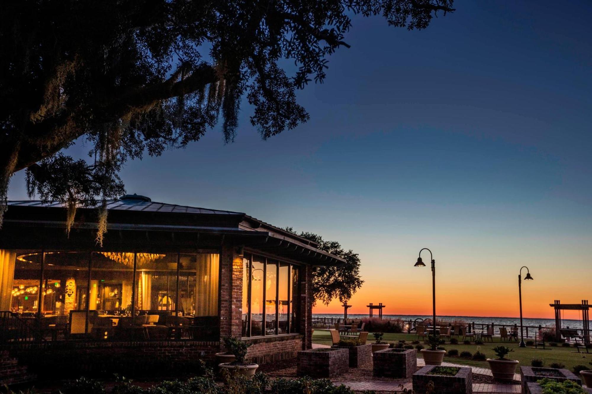 Grand Hotel Golf Resort & Spa, Autograph Collection Point Clear Exterior photo